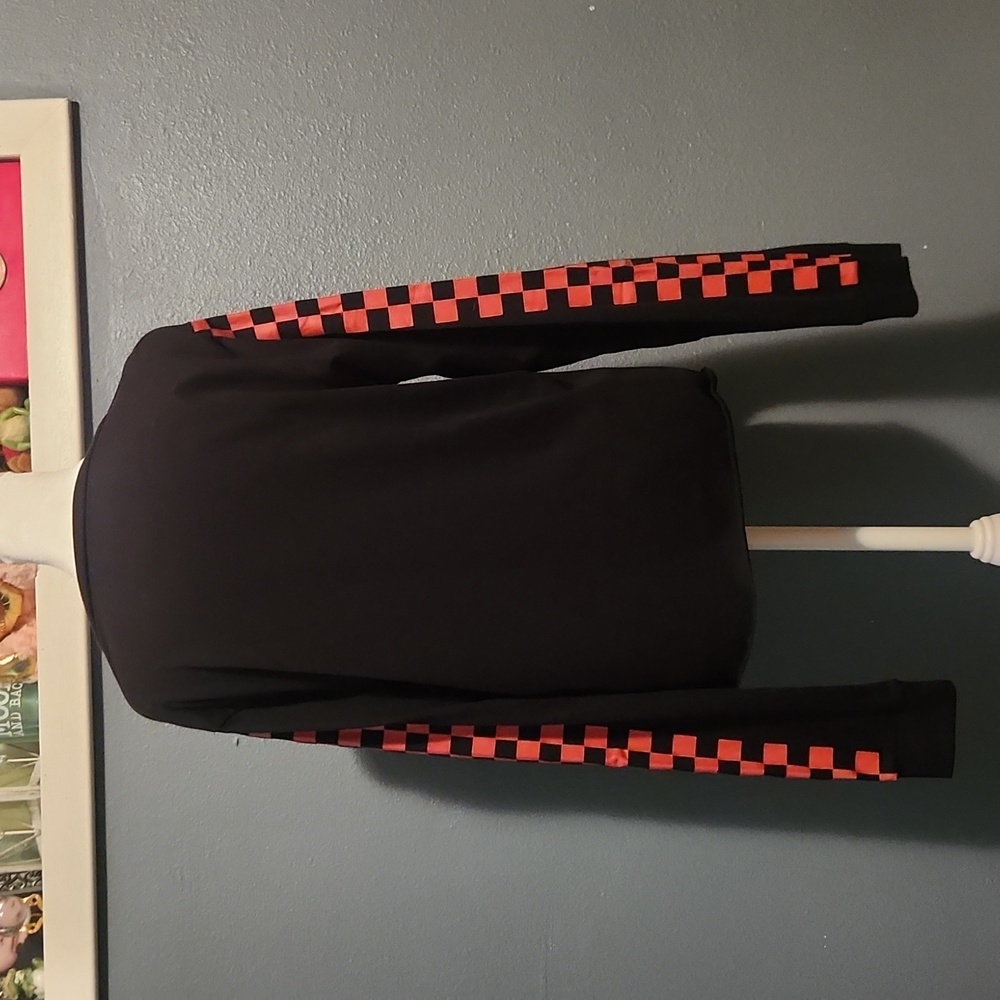 Shirt - Picture 2 of 4